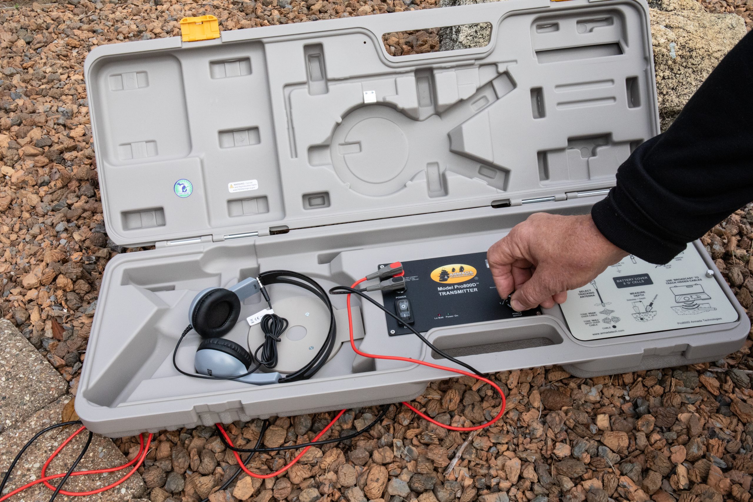 Pro800D™ Hi-Power Wire and Valve Locator